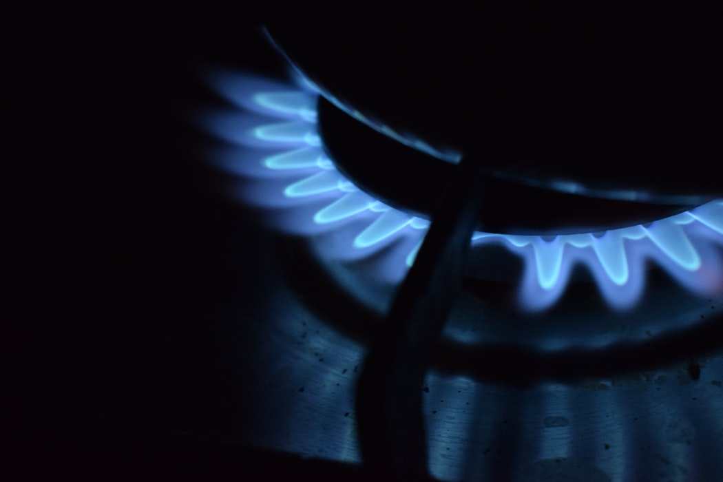 全球天然气价格暴涨？欧洲涨价10倍？便宜的天然气要用不起了？